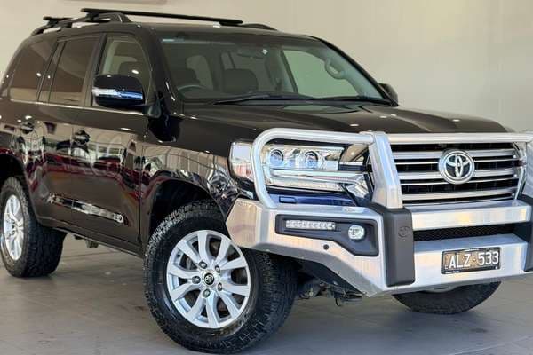 2016 Toyota Landcruiser